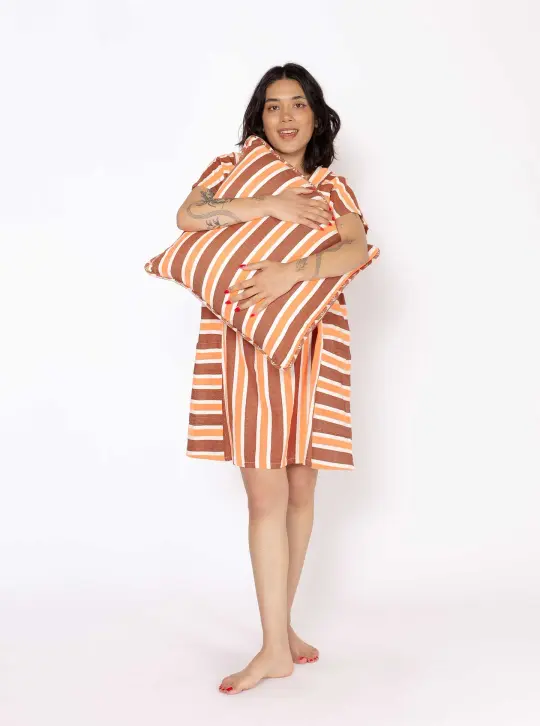 sample sale | hug piped pillow backstroke
