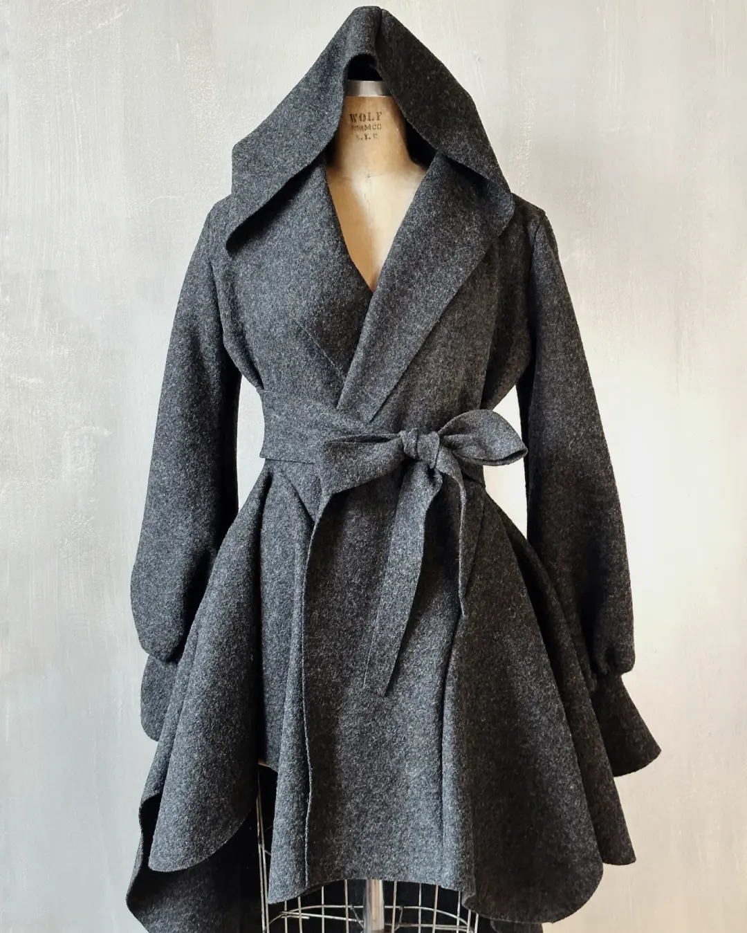 Sample Sale: Tournure Coat in Pure Wool (Dark Heather Grey, Size II)