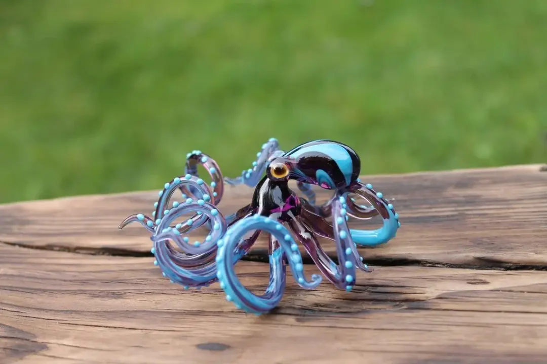 The Purple turquoise Kracken Collectible Wearable Boro Glass OctopusArt Glass Octopus Figurine -  Blue Purple Tentacles