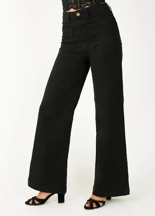 Avina Denim in Black
