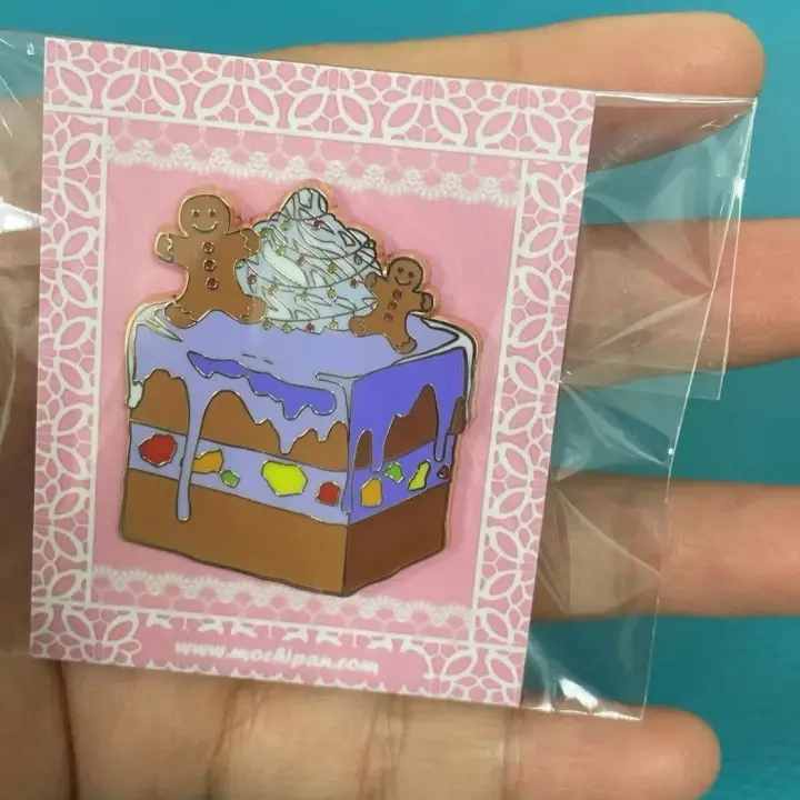 Christmas Gingerbread Cake Pin