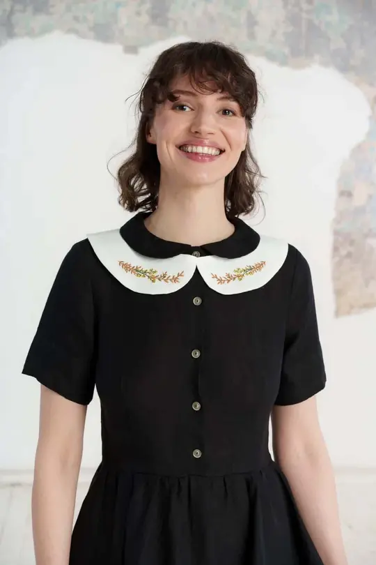 Peter Pan Collar with Embroidery