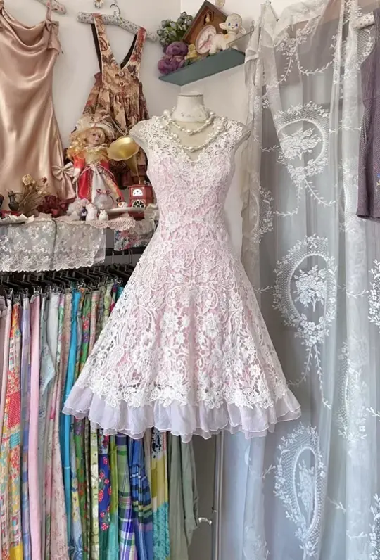 Light pink lining with white lace skirt, fitted waist, mid-length ball gown R7840