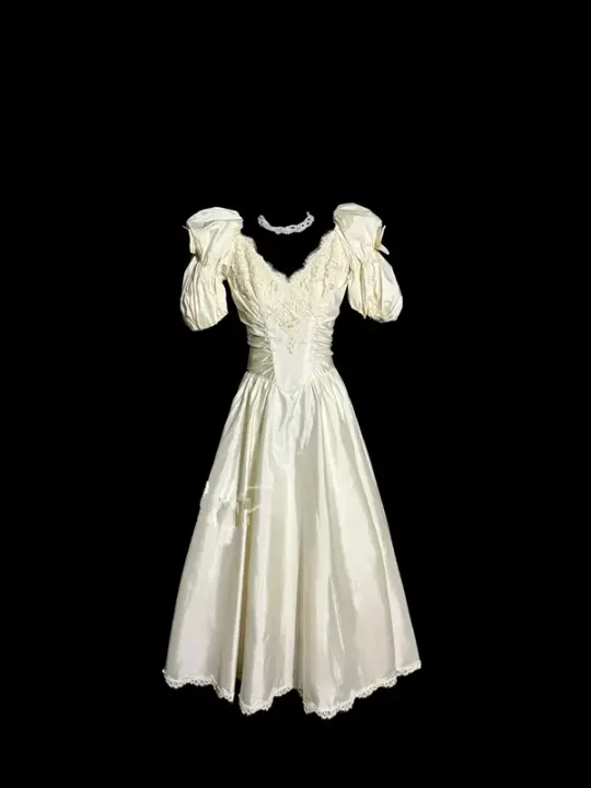 Apricot-colored, puff-sleeved, fitted, mid-length ball gown with a classic elegance R6673
