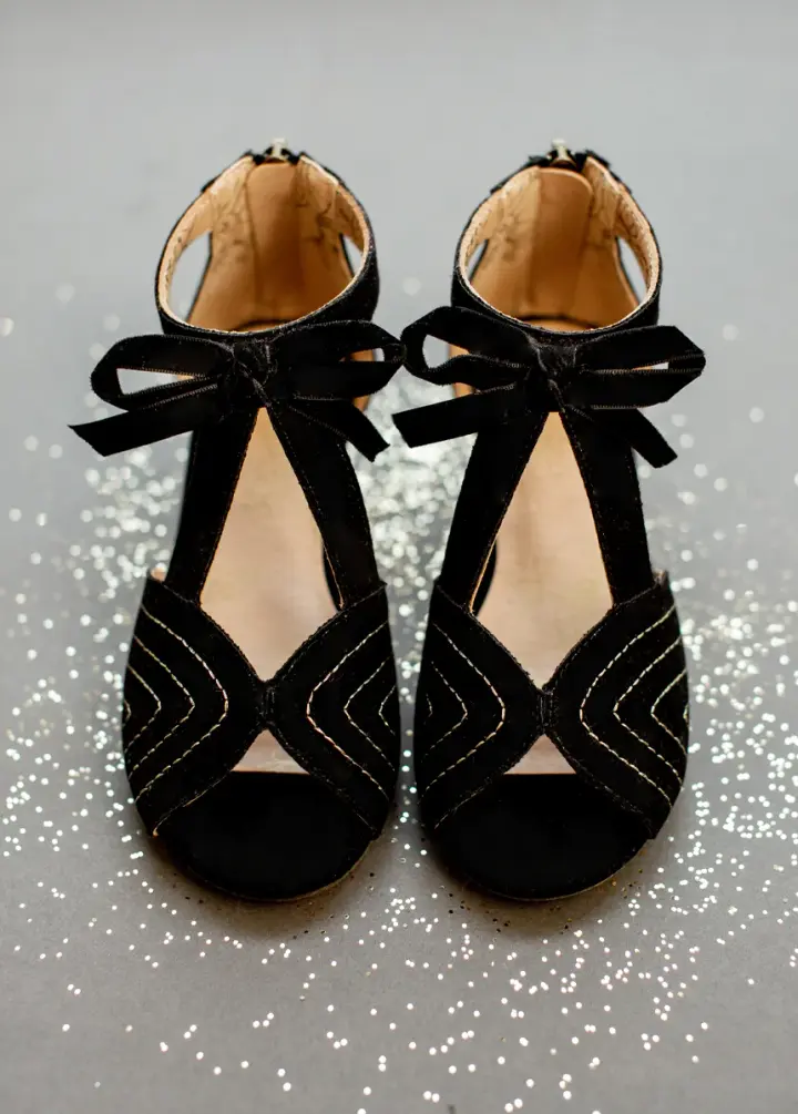 Orelia Bow Heel in Black