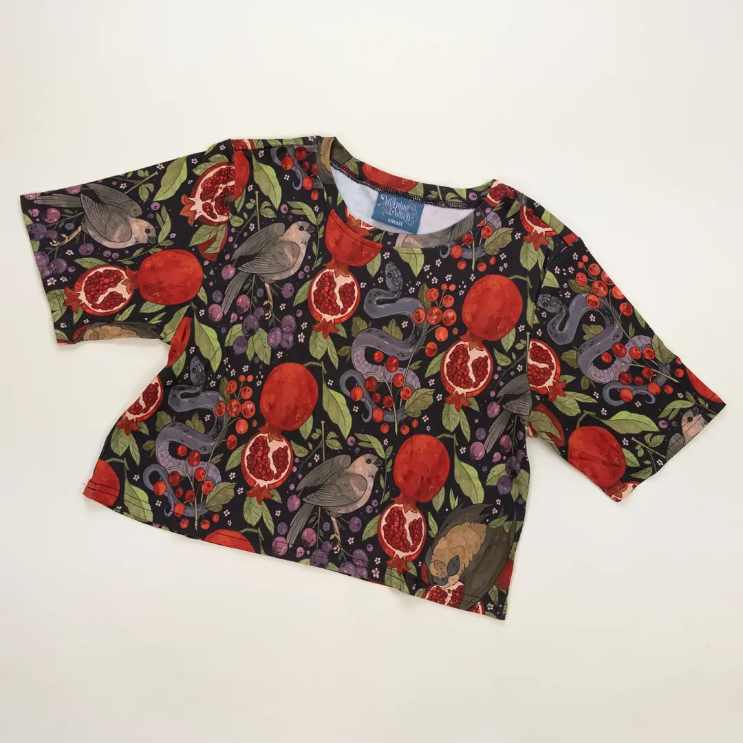 [CROP TOP] Scarlet Garden