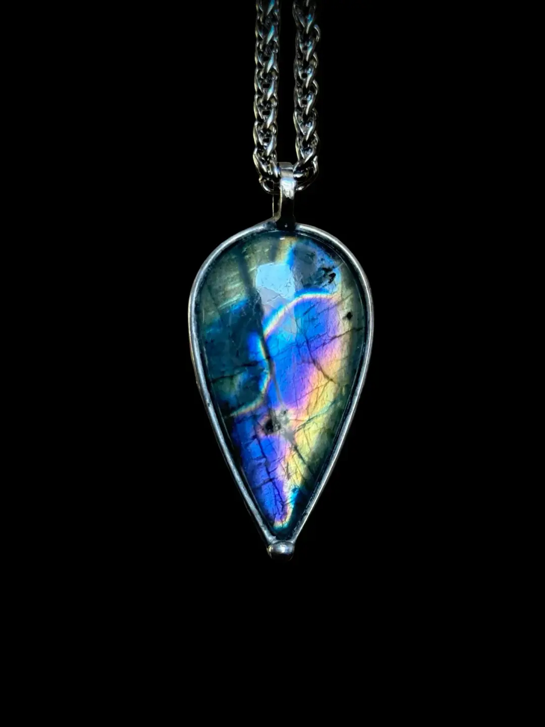 SANDHYĀ | Labradorite Necklace