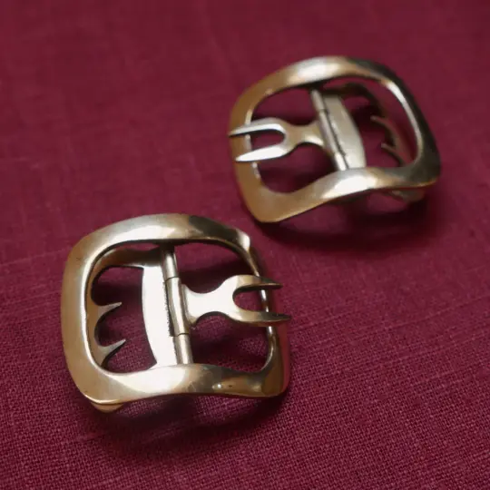Ladies' Plain Shoe Buckles in Brass