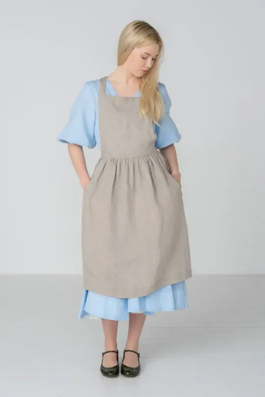 Pinafore – Cross-Back Linen Apron