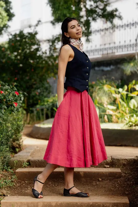 Classic – Full-Circle Linen Midi Skirt