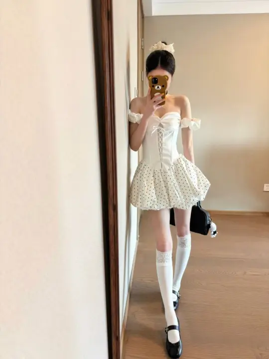 French white polka dot strapless dress for summer vacation, waist cinching flower bud fluffy short skirt, homecoming dress R3000