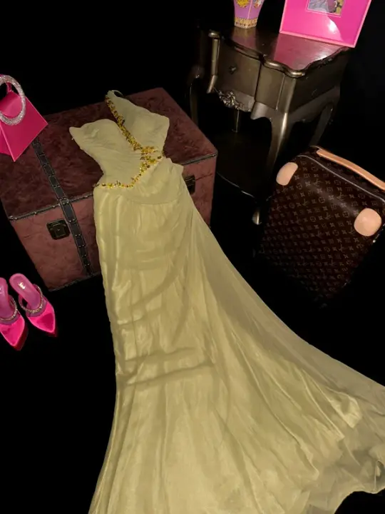 Yellow one-shoulder fitted waist long ball gown with pleats R7039