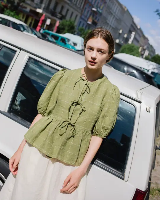 MELINA bow tie linen blouse