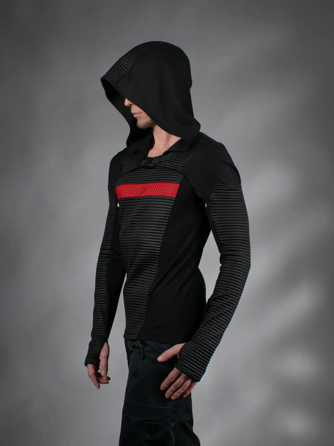SH50 Q2 Hooded men shrug