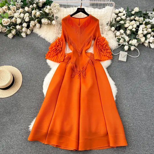 Palace style dress with tassels, V-neck, slim fit, long, pleated, trumpet sleeves R2260
