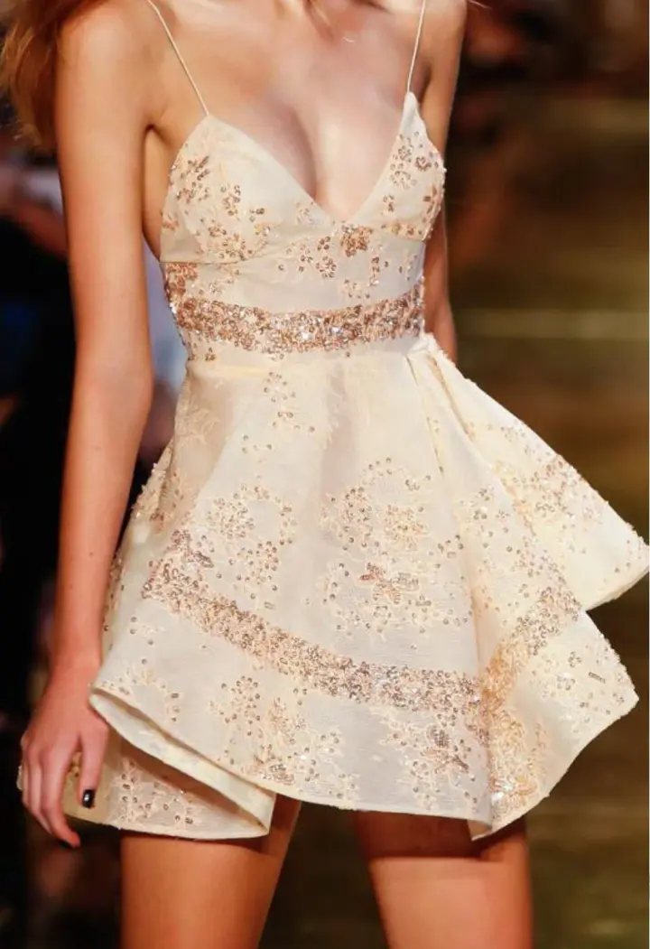 Champagne strappy diamond-studded low-cut sexy waist A-line short skirt homecoming dress R3514