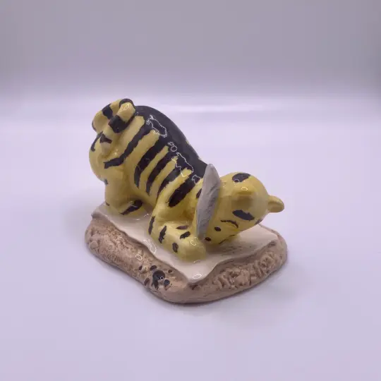 Royal Doulton Tigger Signs the Rissolution Figurine