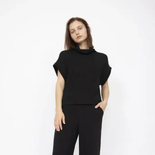 Harris Top in Black
