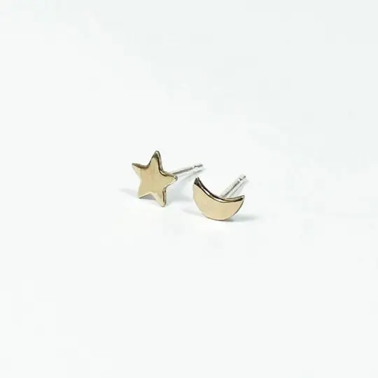 Upper Metal Class Moon Star Stud Earrings