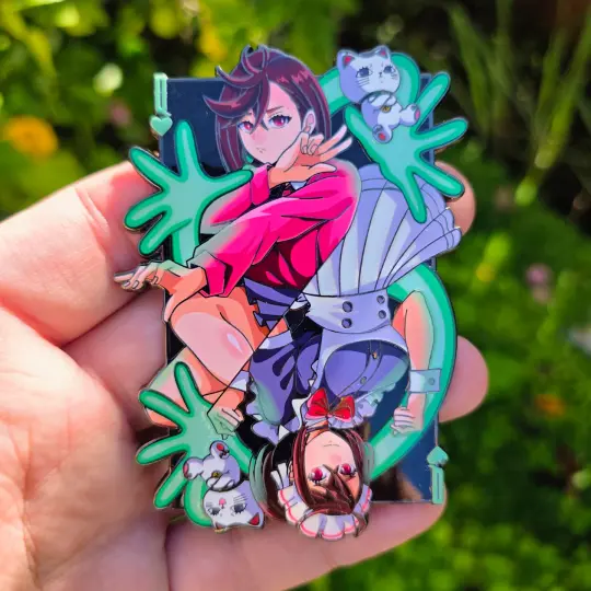 Queen of Hearts Pin (Swirl Pearl Card) v1