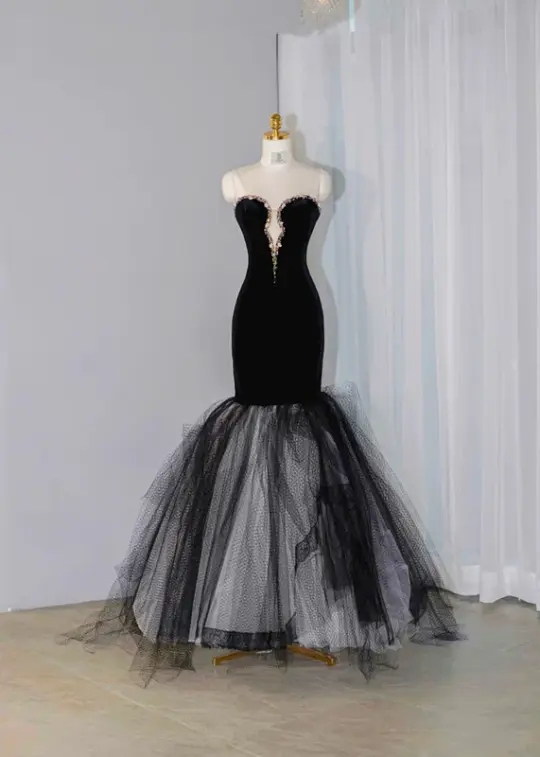 Black strapless, fitted, bodycon, long mermaid skirt ball gown/bridal dress R9026