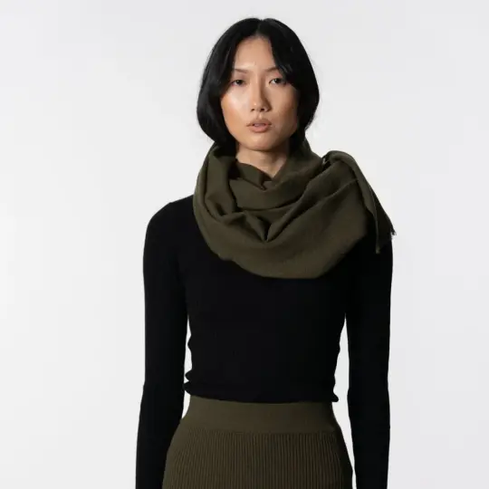 Merino Woven Scarf in Olive Green