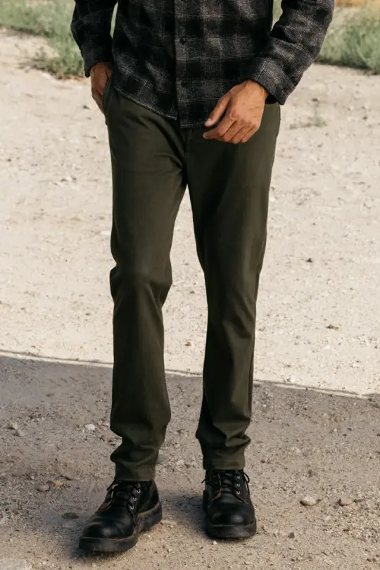 The Axe Slim Denit® Chino - Military Green