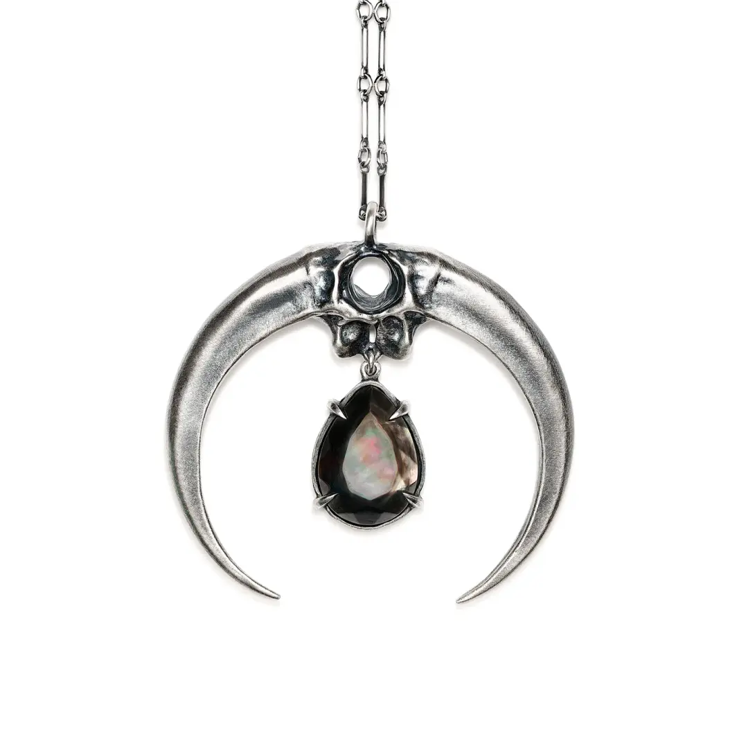 Visions Moon. Black Mother of Pearl Necklace.