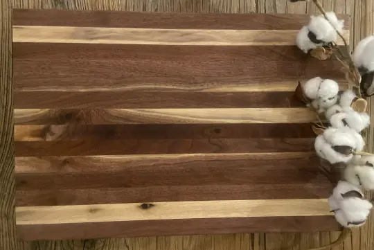 25M017 - Mixed Joined Walnut Board