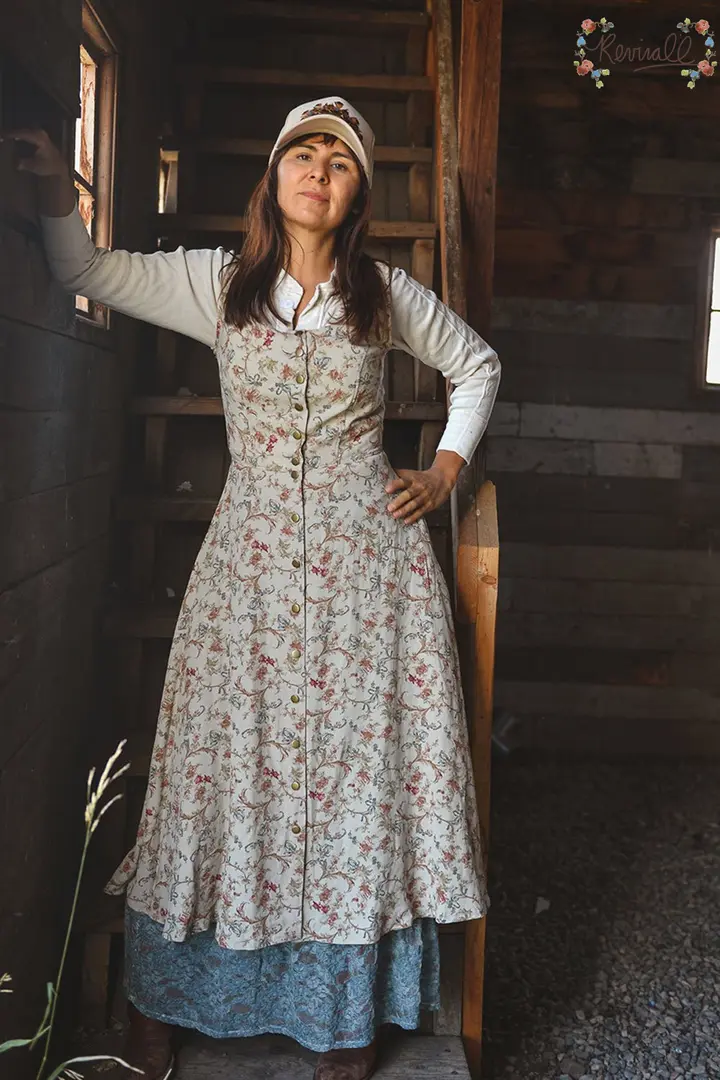 Ashley Mae Dress in Victorian Trellis