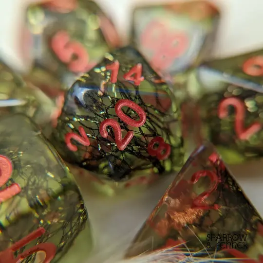 Tangled Wood Dice Set – 7-Piece Green Forest with Branches & Copper | Fennek & Finch