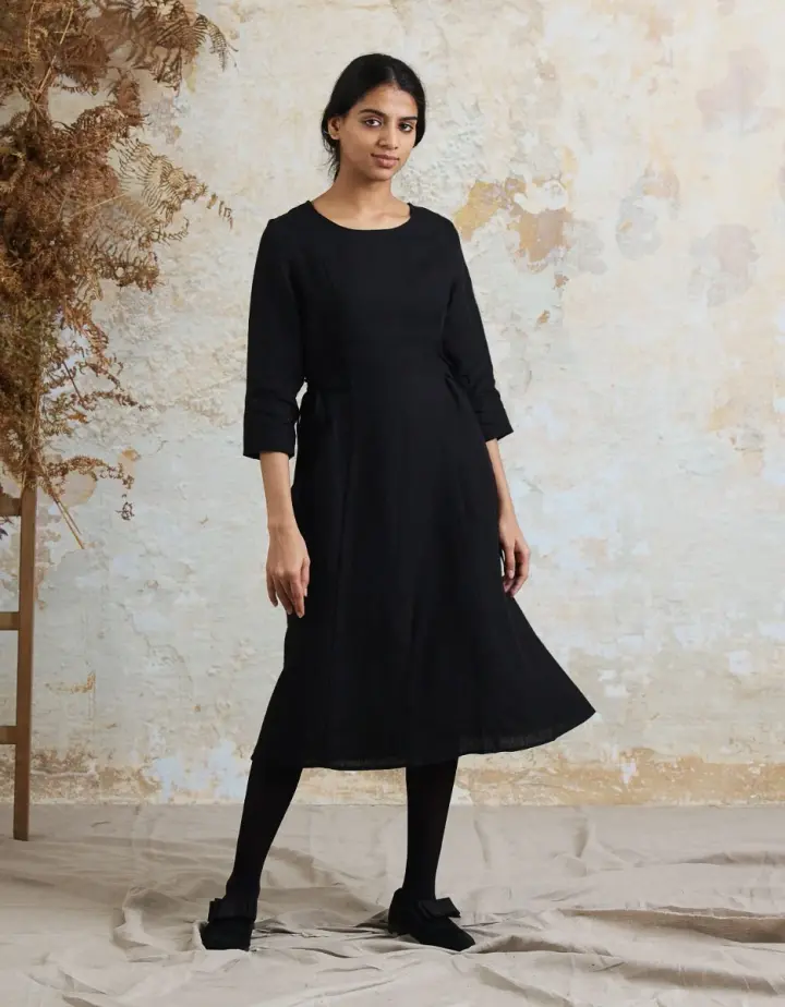 Robe 'Elina' midi en lin noir