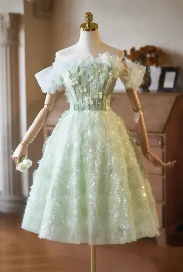 Fresh Green Glitter Homecoming Dress ,A-Line Off-the-shoulder Applique Corset Prom Dress RS805