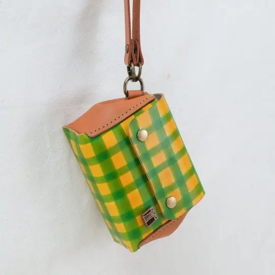 Paint Little Purse Hang green and yellow grid + tan