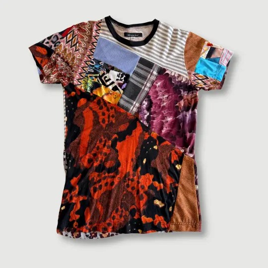 size extra small - preloved - mixed print short sleeve tee