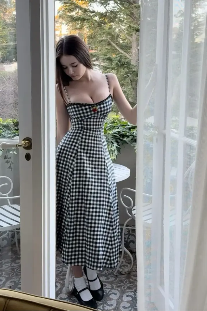 Minimalist Plaid Prom Gown Black and White Women's Corset Maxi Birthday Dress — Fall Outfit 2026 New RS3099