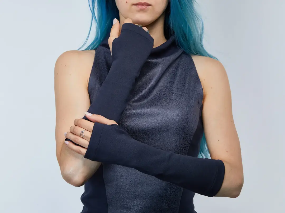 ARW-8 Gray arm warmers