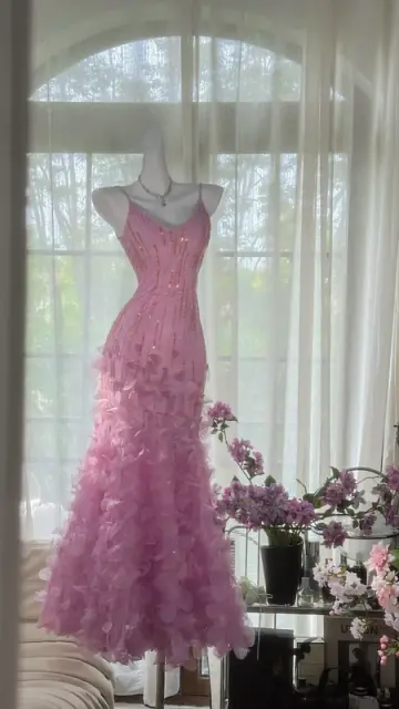 Light pink halter-neck fitted waist bodycon sexy long ball gown R7654