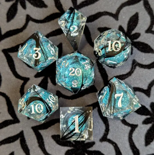 Feather Liquid Core Dice Set – 7pc Sharp Edge with Crystal D4