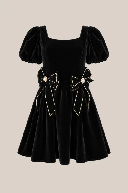 Isolde Dress in Black