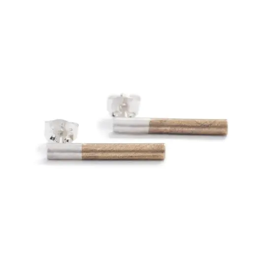 Isda stud earrings