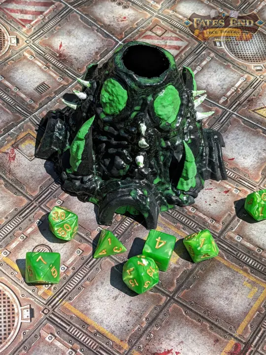 Alien Lifeform Sci-Fi 3D Printed Dice Jail | RPG Dice Vault | D20 Box | Player Gift - Encase Your Dice in the Dread of Deep Space Horror!