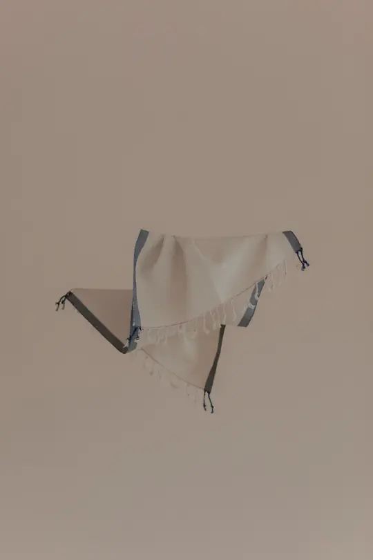 HAND TOWEL NINE