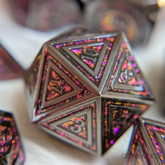 Rainbow Garnet Gate Metal Dice Set – Black with Color-Shifting Glitter | Fennek & Finch