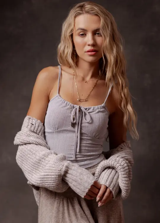 Elara Top in Dove