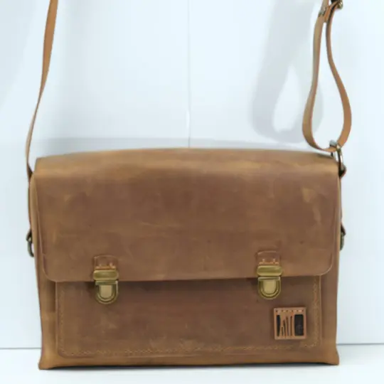 Chunky Large Scout in vintage dark brown