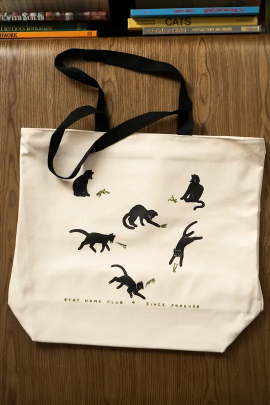 Frenemies Big Zip Tote