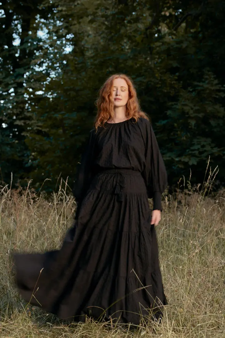 Jupe longue 'Velga' en cotton brodé noire