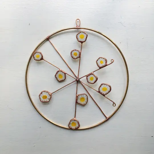 Camomile Spinning Wreath no.1