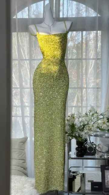 Light green sequined halter-neck fitted backless sexy ball gown R8096